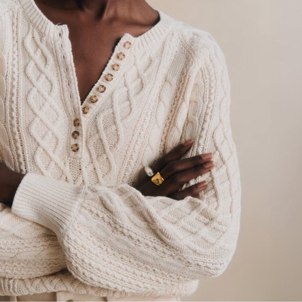Sezane Bree Cream V-Neck Cable Knit Sweater, extra small